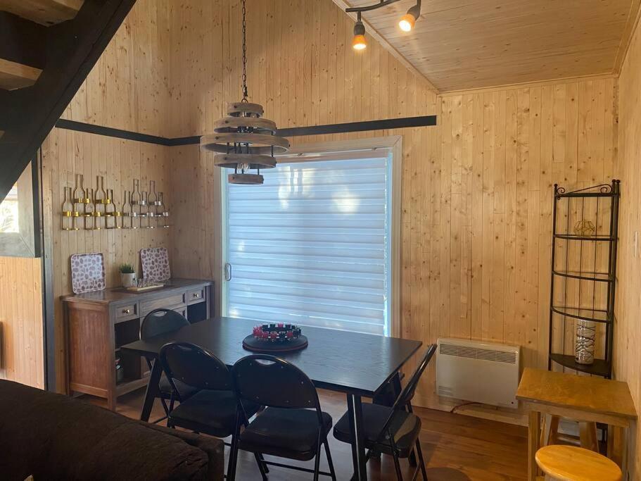 Le Jazz- Chalet Rustique/Chic Avec Spa Notre-Dame-Des-Bois Exterior foto